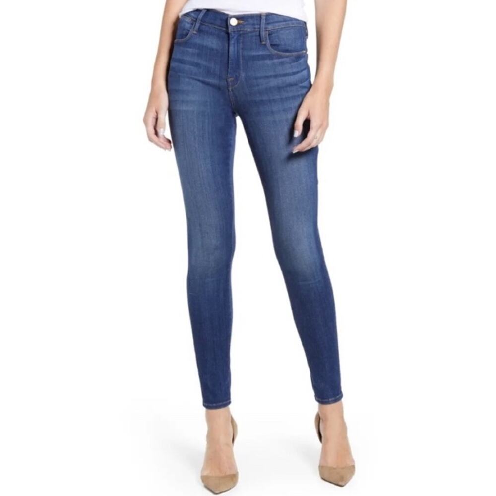 FRAME Le Skinny De Jeanne in Loyola Low Rise Ankle Jeans